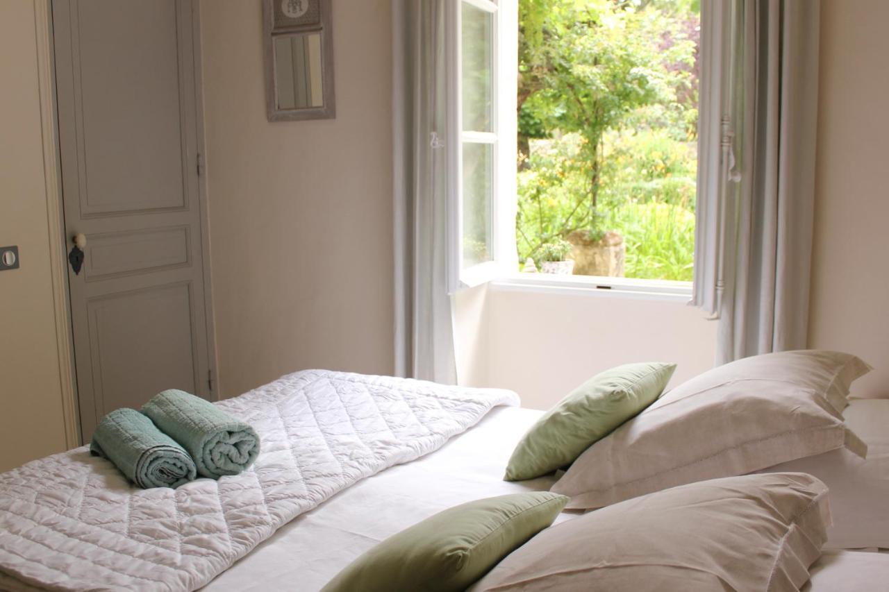 Mas De Rique Hotel Saint-Étienne-du-Grès Екстериор снимка